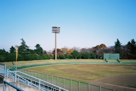 スリーボンドスタジアム八王子（富士森公園野球場）