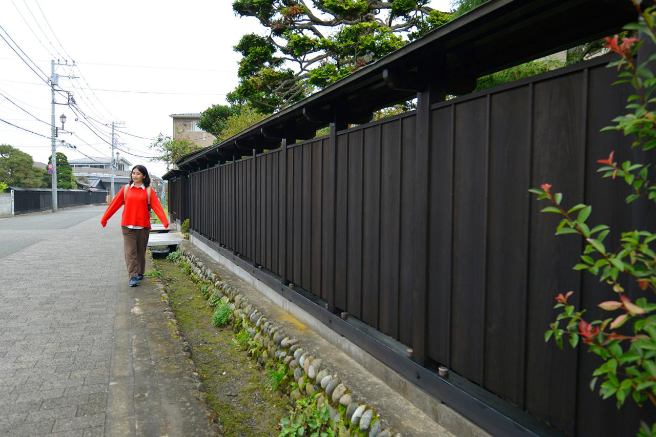 旧甲州街道の鑑賞ポイントを見つけながら歩く