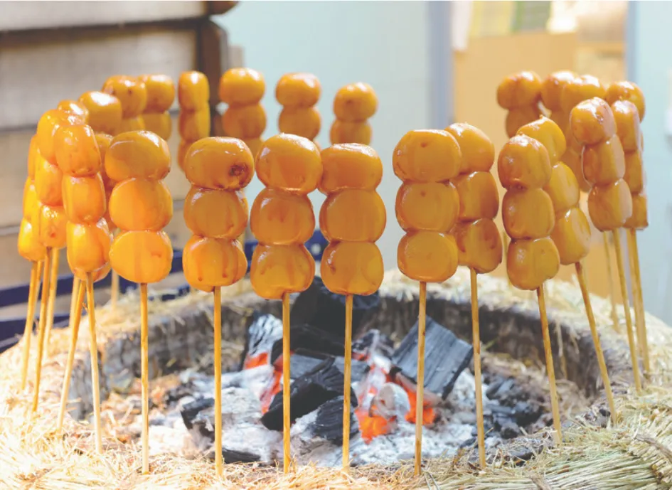 セブンイレブン京王高尾 楓kaede